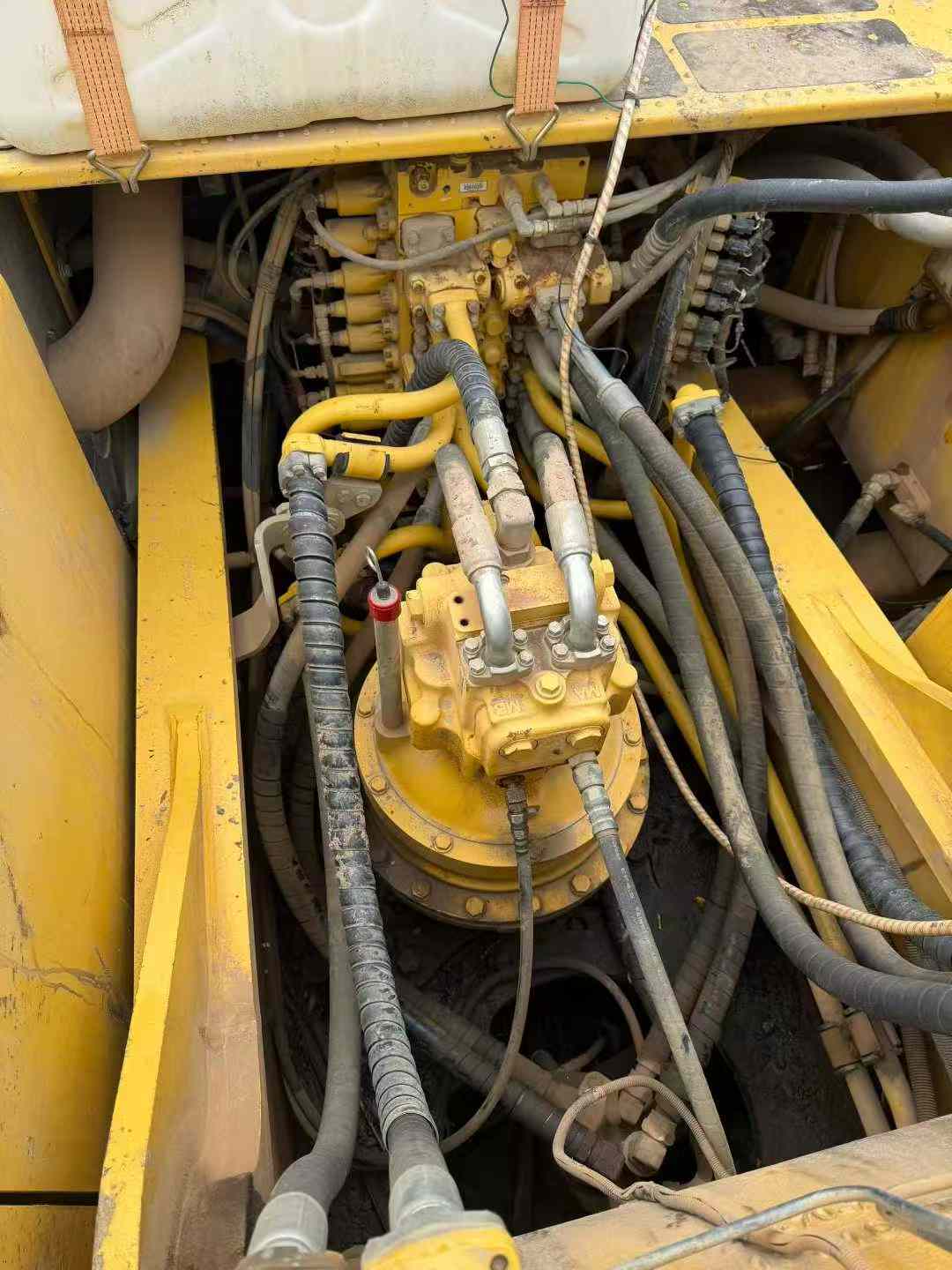 Used Komatsu PC300 Excavator 2018 Model / 6