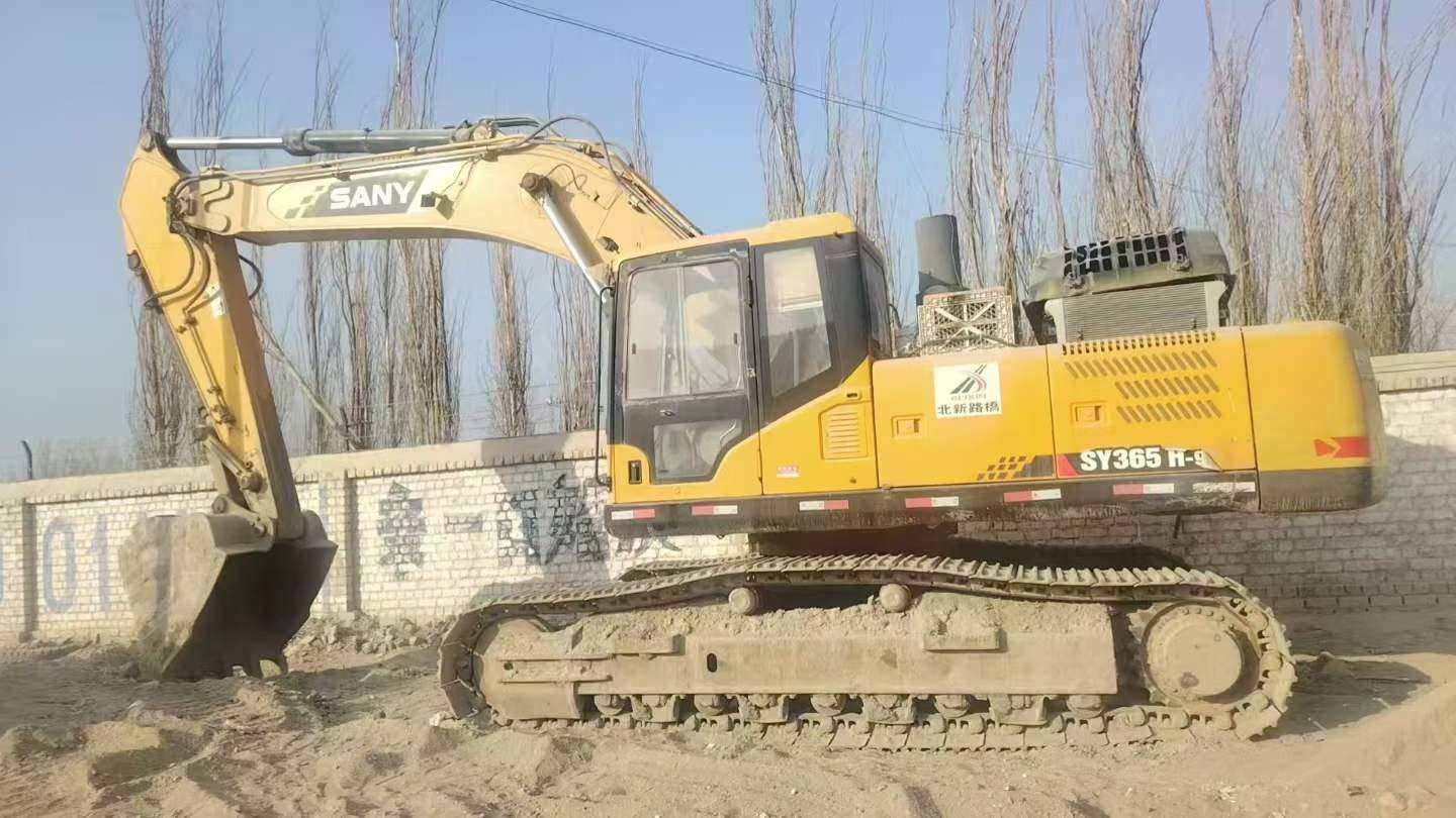 Used Sany SY335C Excavator 2012 Model / 3