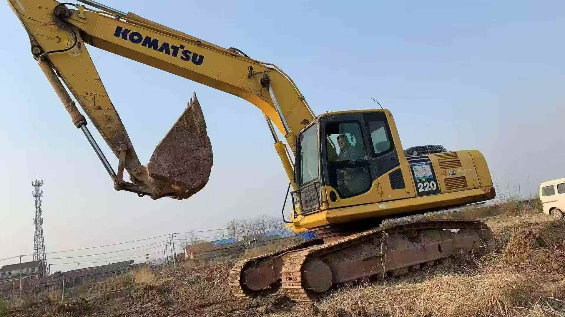 Used Komatsu PC220-8 Excavator 2018 Model / 2