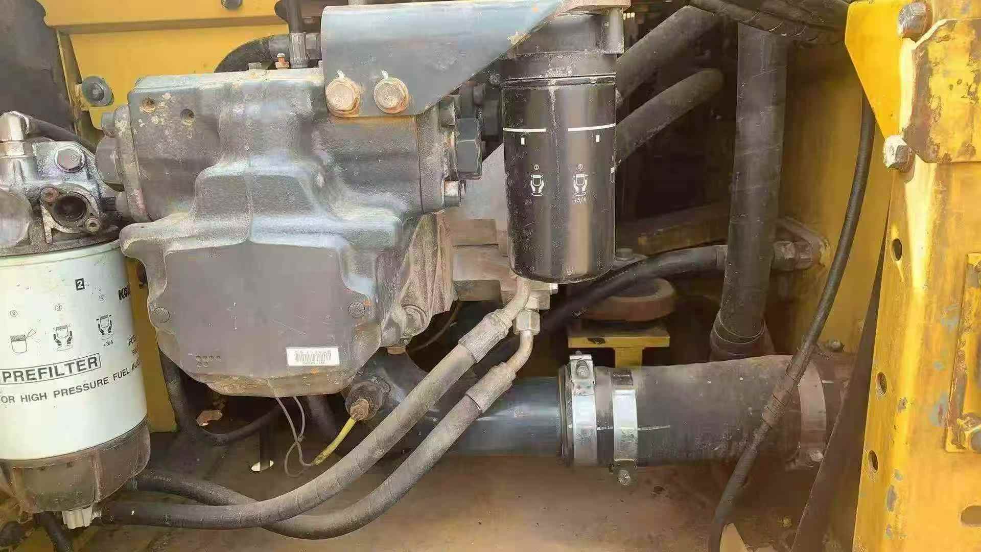 Used Komatsu PC220-8 Excavator 2018 Model / 9