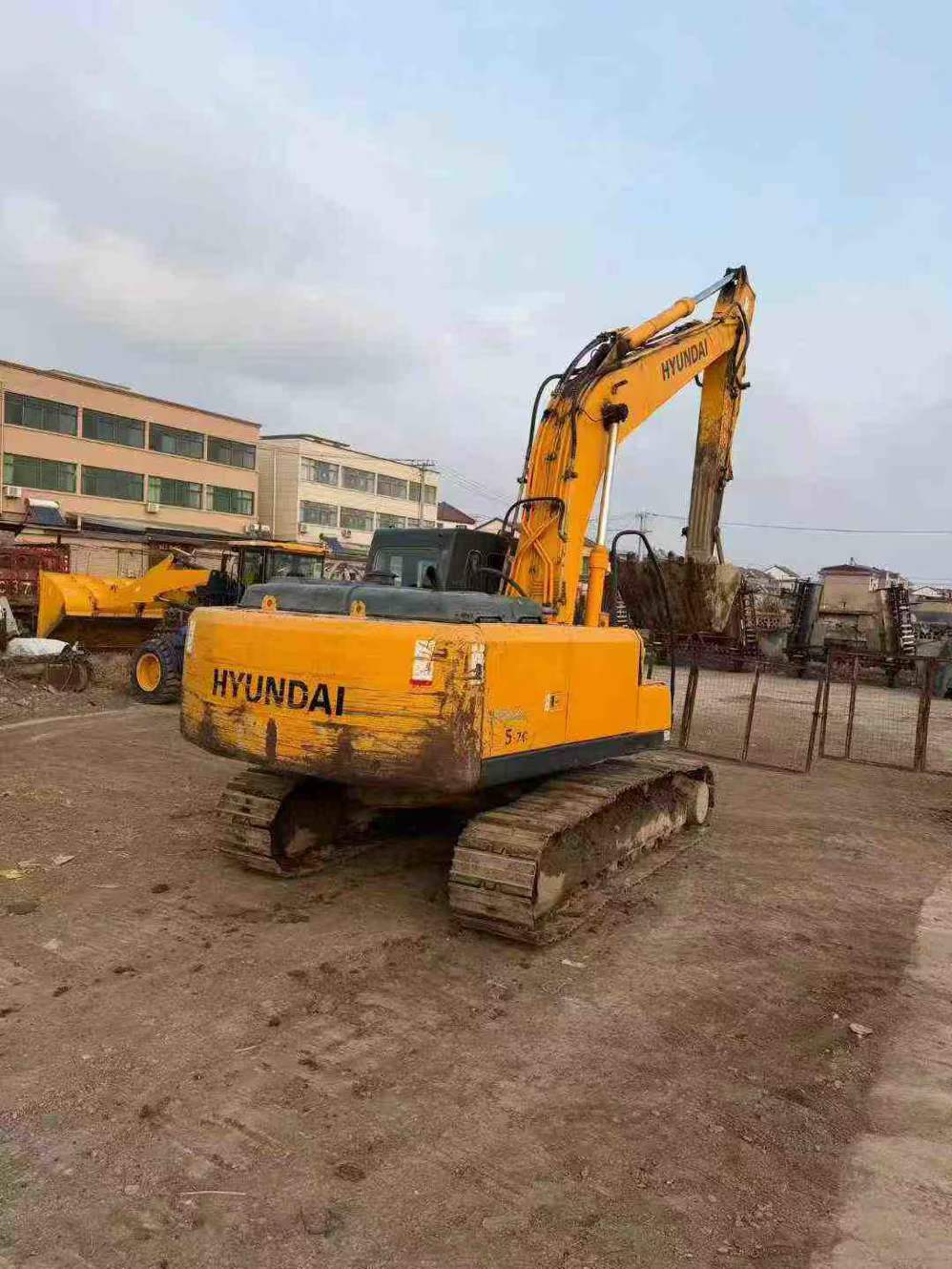 Used Hyundai R215-7C Excavator 2011 Model / 9