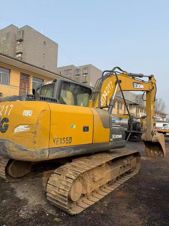 Buy XCMG XE135B Used Excavator / 1