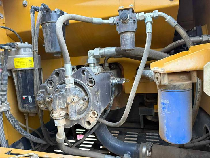 Buy XCMG XE200 Used Excavator / 1