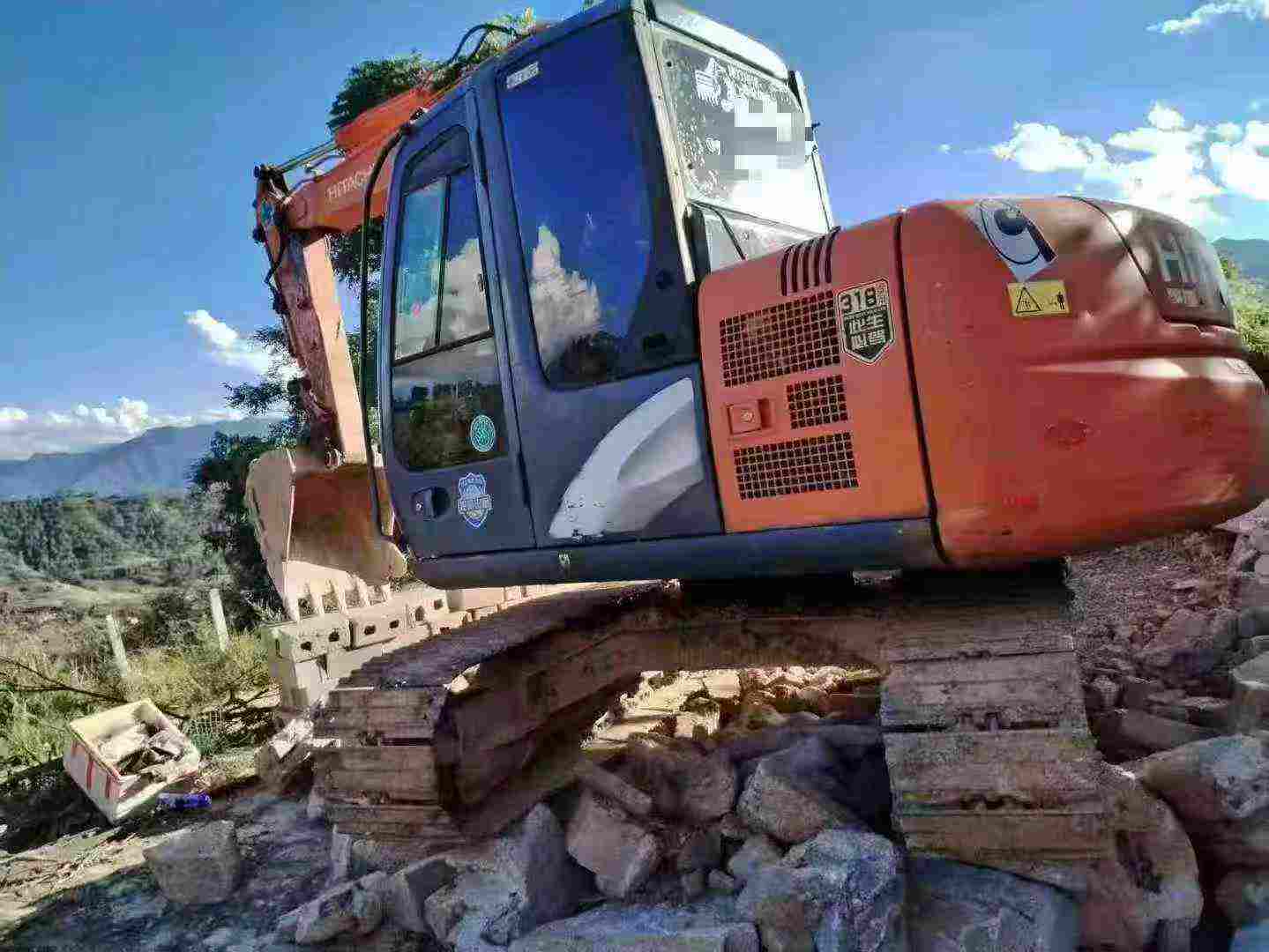 Used Hitachi ZX70-5A Excavator 2016 Model / 3