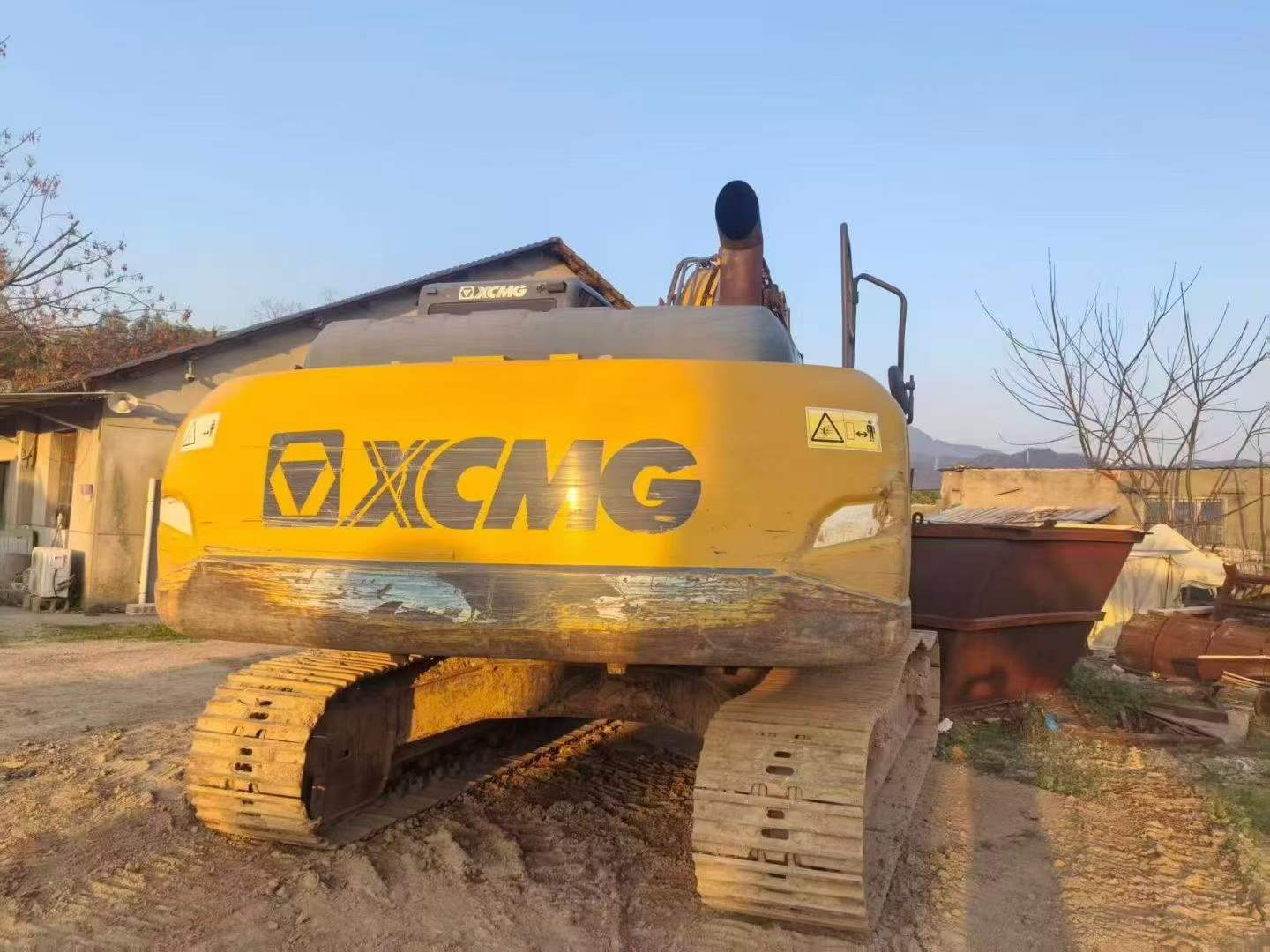 Buy XCMG XE200 Used Excavator / 1