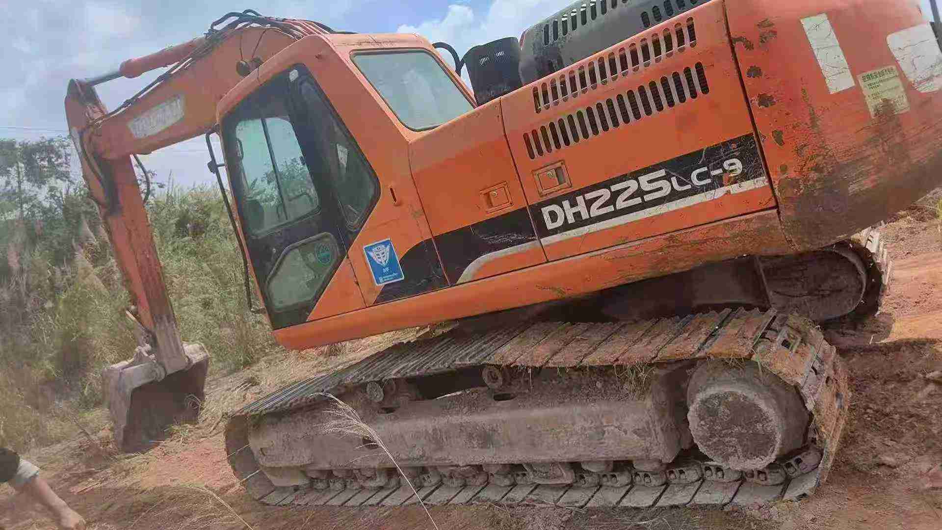 Buy Doosan DH225-9 Used Excavator / 1