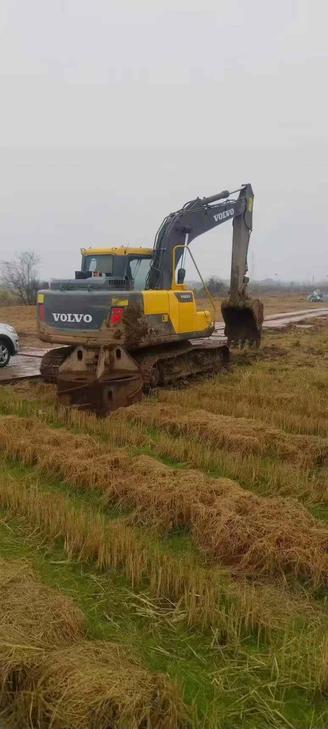 Buy Volvo L120E Used Excavator / 1