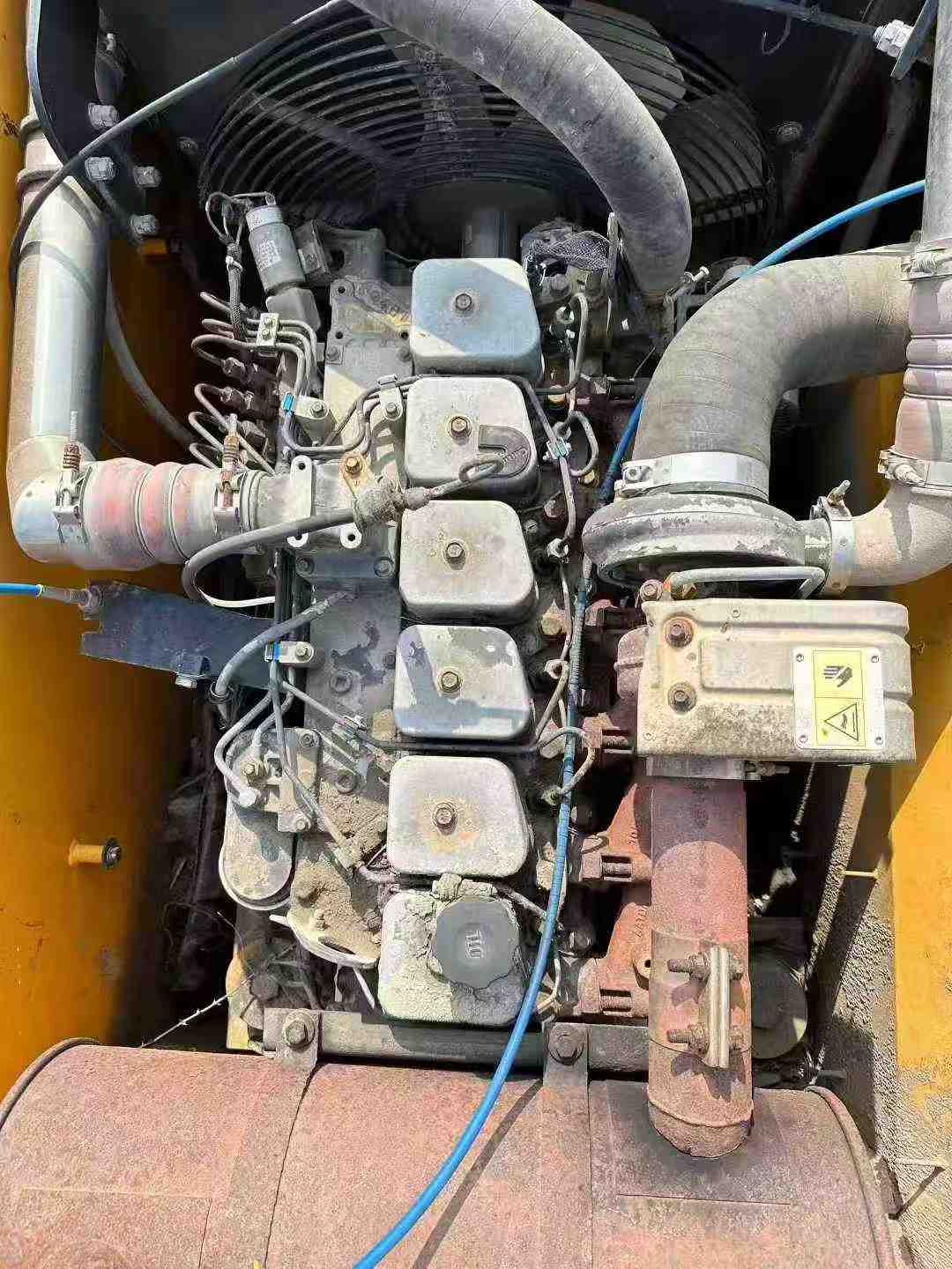 Used Hyundai R215-7 Excavator 2011 Model / 4