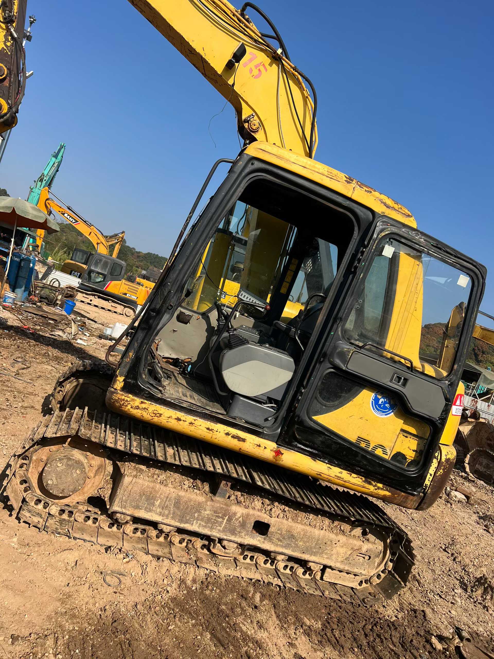 Buy Komatsu PC60-7 Used Excavator / 8 Used Komatsu PC60-7 Excavator 2016 Model / 8