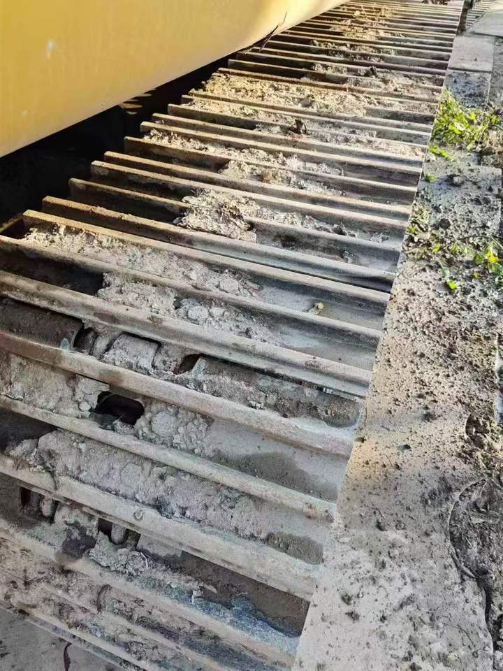 Buy Caterpillar 320D Used Excavator / 8 Used Caterpillar 320D Excavator 2016 Model / 8