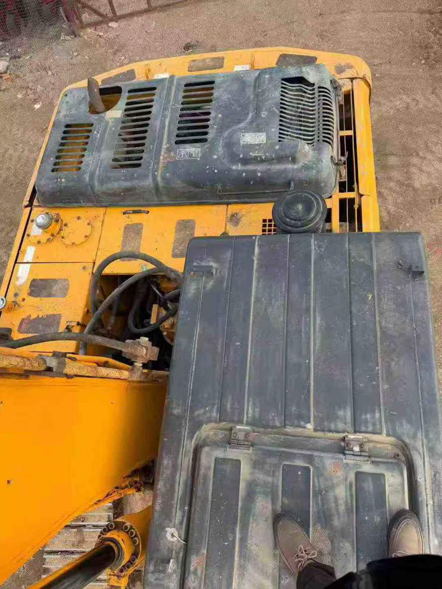 Used Hyundai R215-7C Excavator 2011 Model / 6