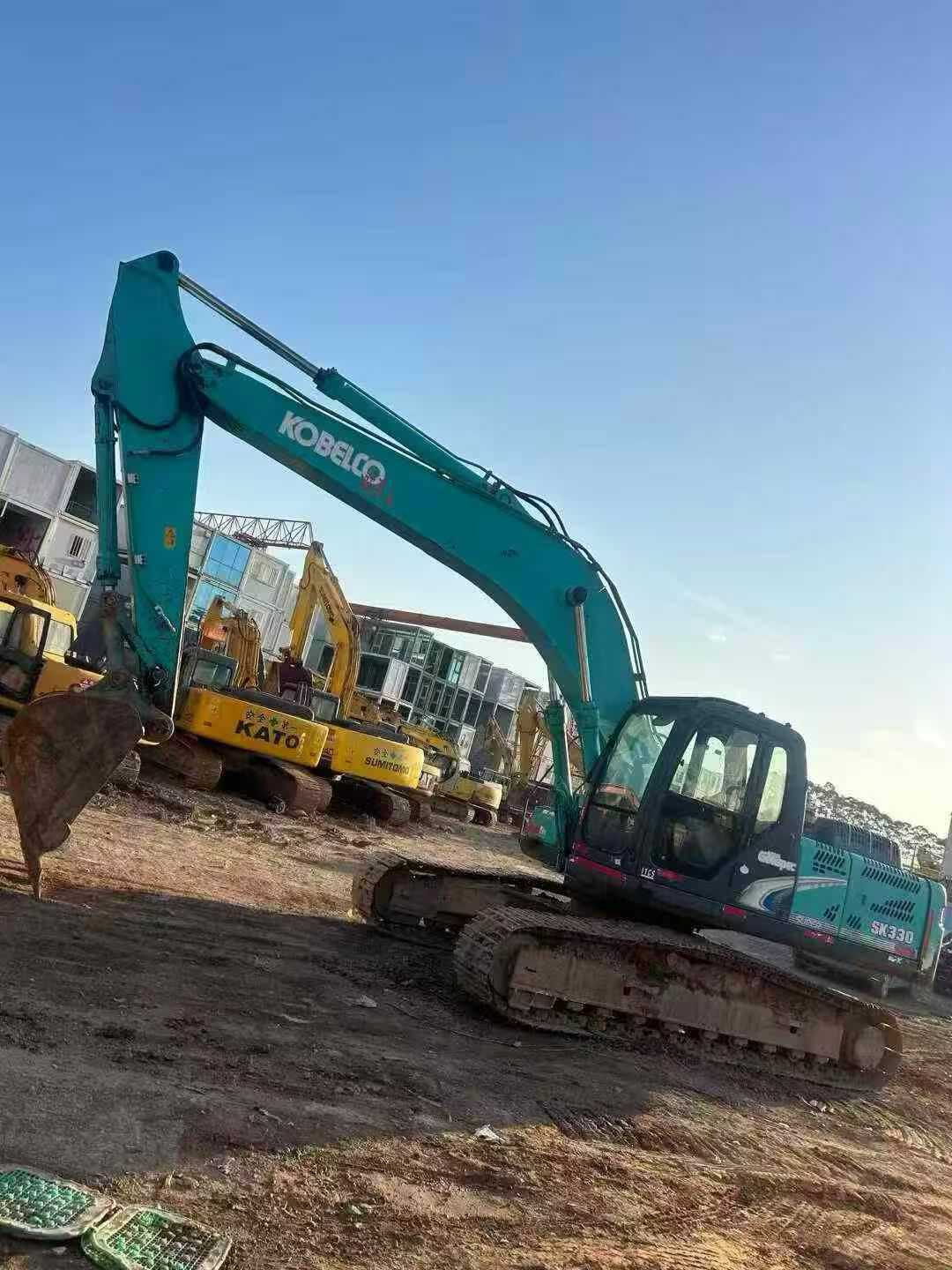 Used Kobelco SK260LC-8 Excavator 2016 Model / 3