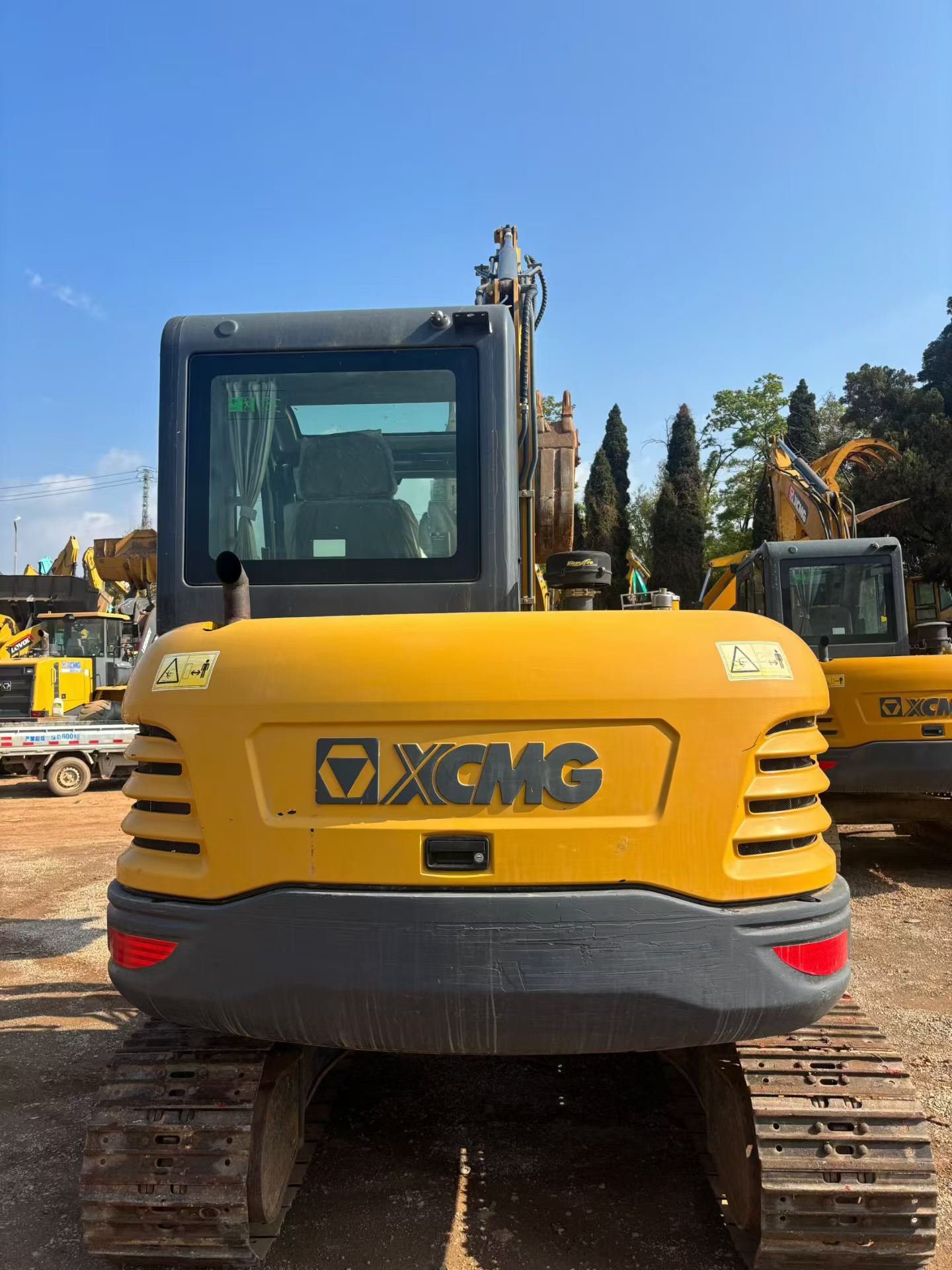 Used XCMG XE60 Excavator 2022 Model / 3