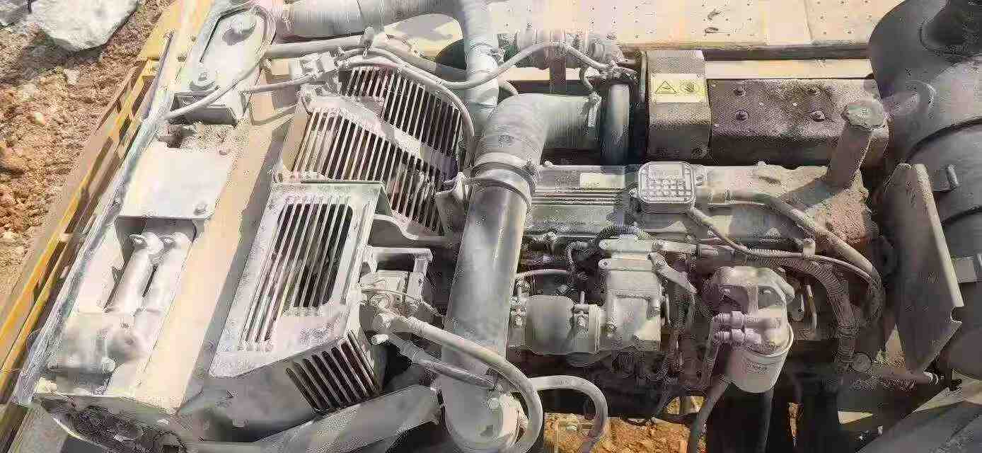 Used Komatsu PC390LC-8M0 Excavator 2021 Model / 3