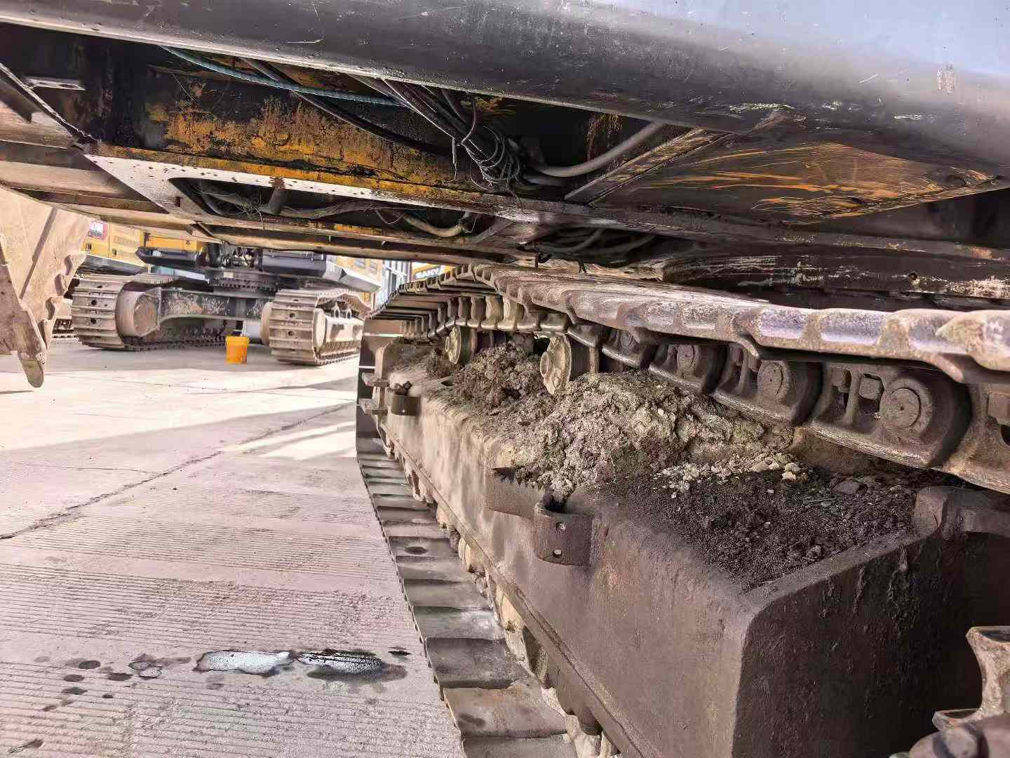 Used Hyundai R225-7 Excavator 2016 Model / 8