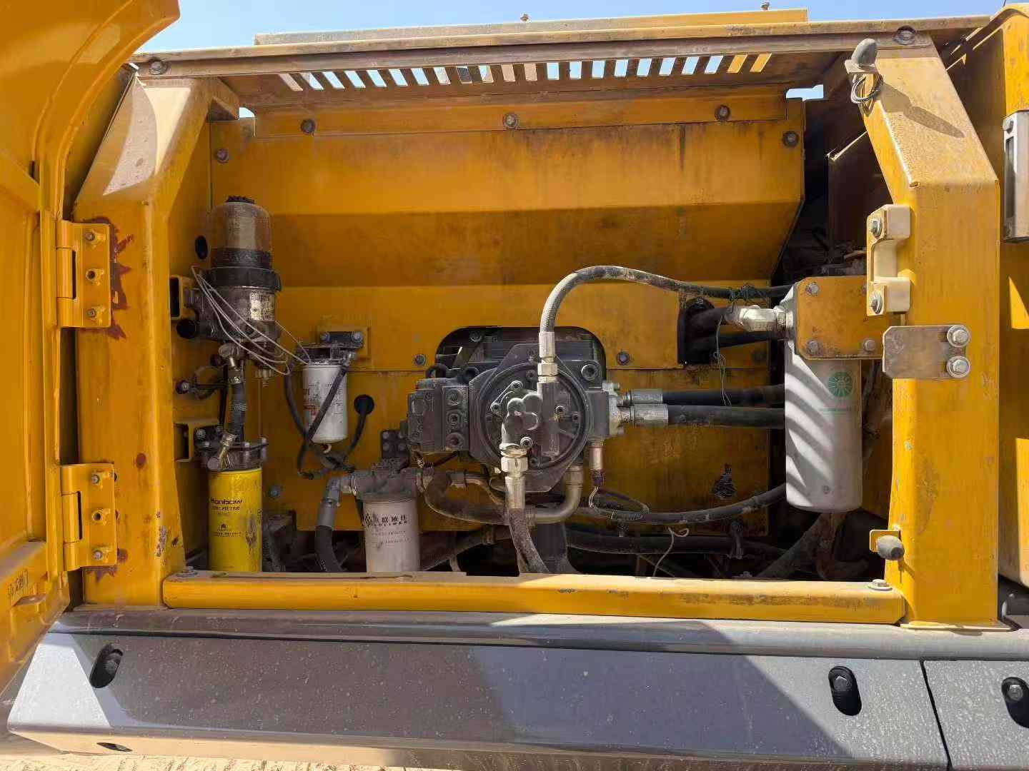 Used XCMG XE380K Excavator 2020 Model / 7