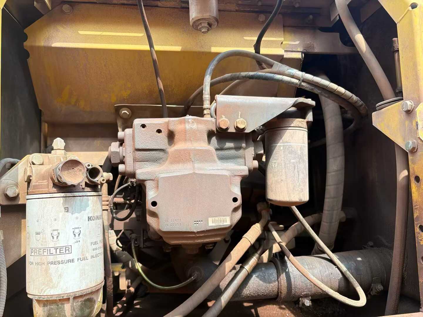 Used Komatsu PC220 Excavator 2019 Model / 3