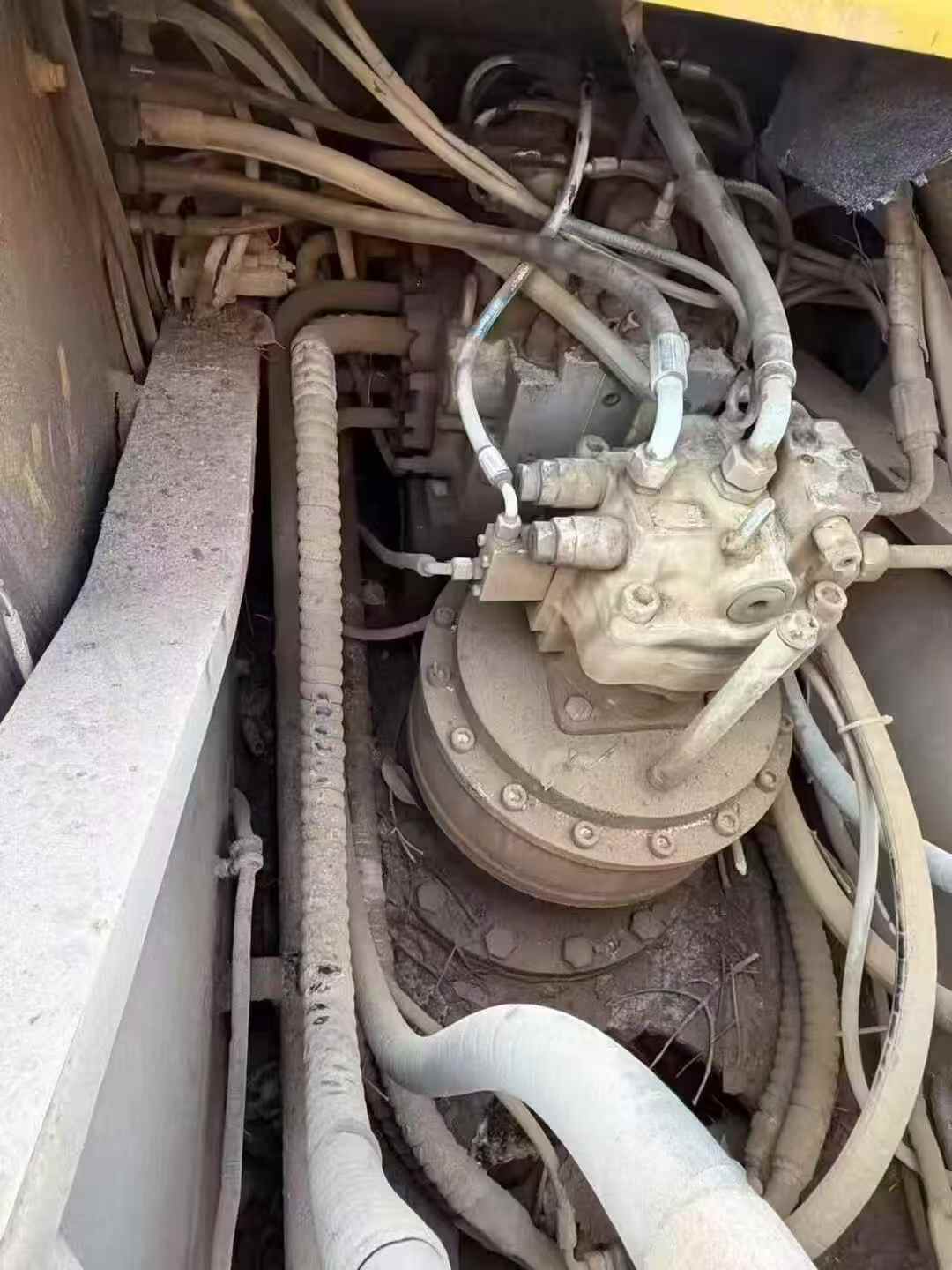 Used XCMG XE370 Excavator 2015 Model / 3