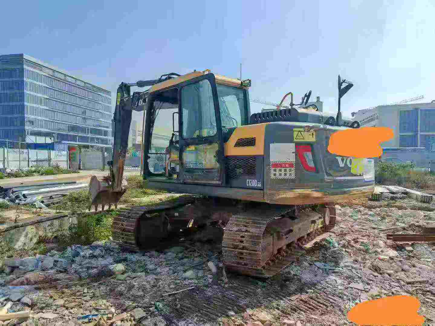 Used Volvo L120E Excavator 2022 Model / 2