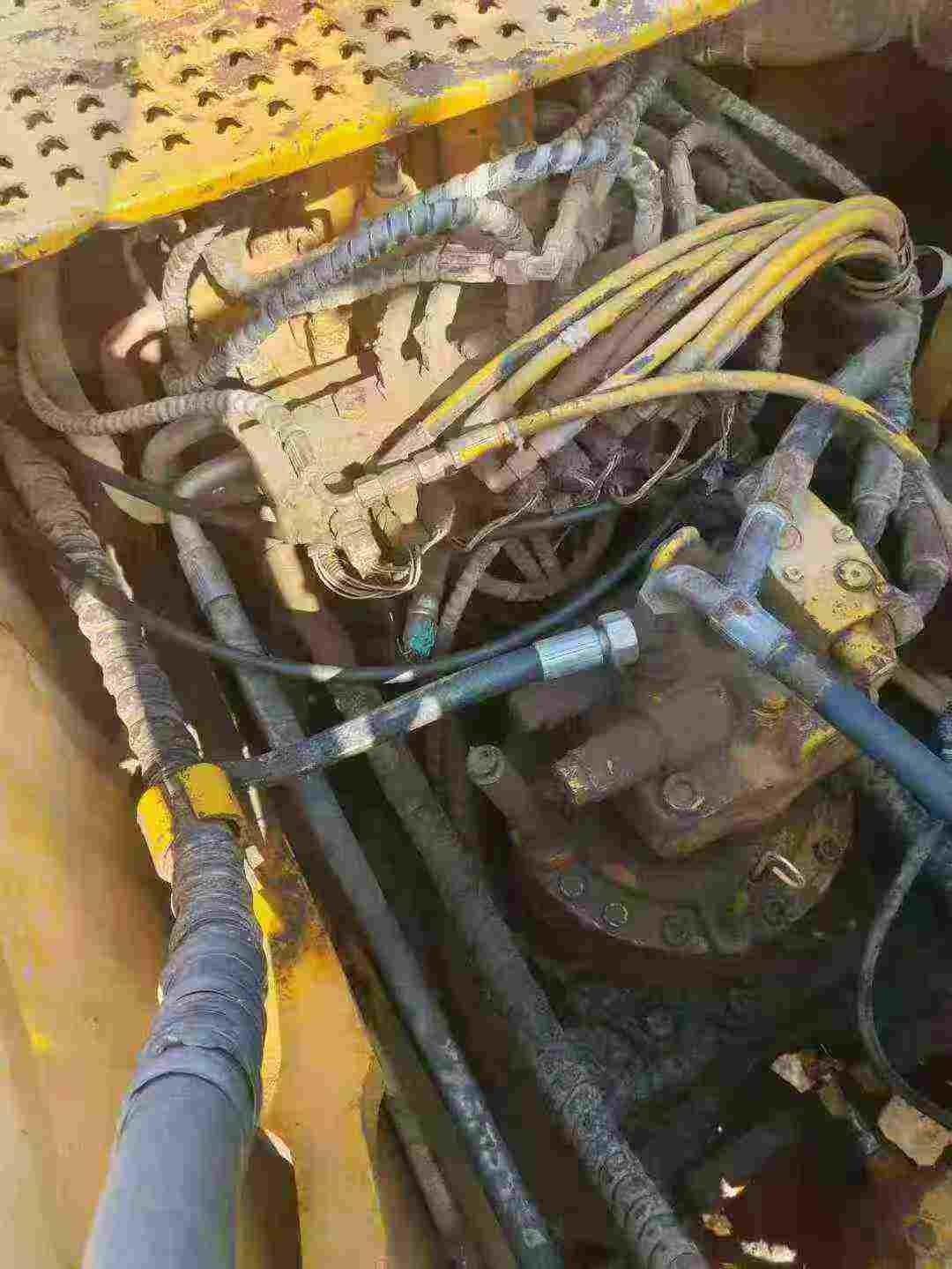 Used Sany SY215C-8 Excavator 2016 Model / 4