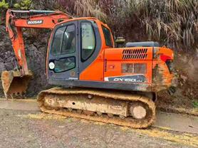 Buy Doosan S130W-3 Used Excavator / 5 Used Doosan S130W-3 Excavator 2019 Model / 5