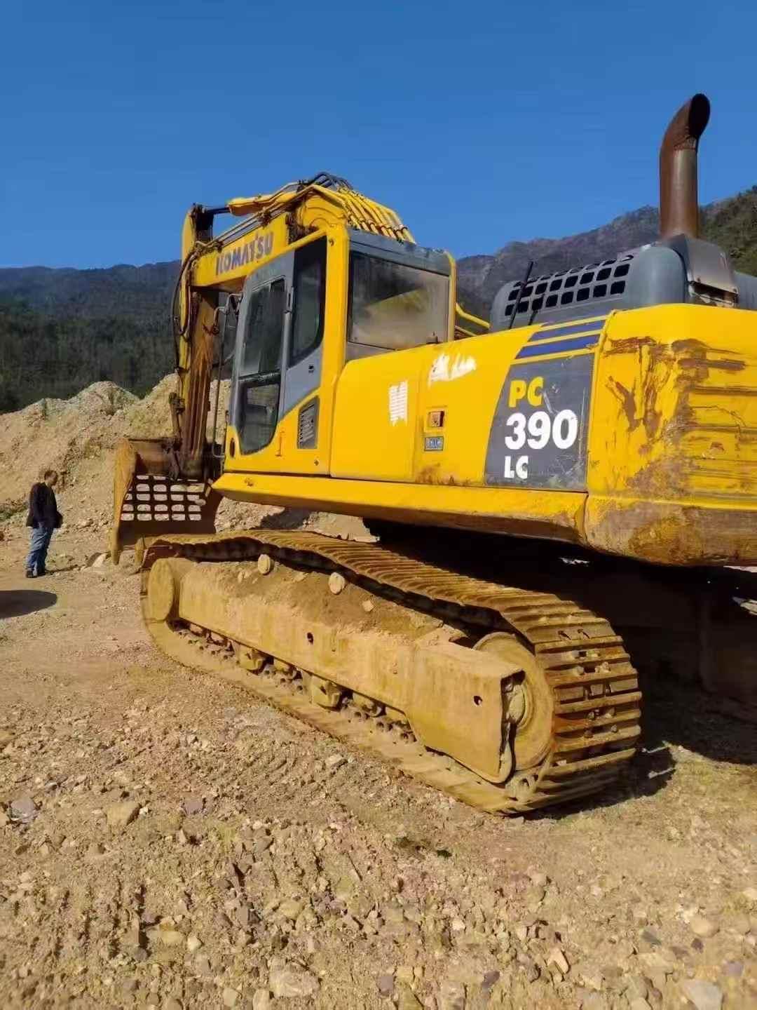 Used Komatsu PC390LC-8M0 Excavator 2016 Model / 2