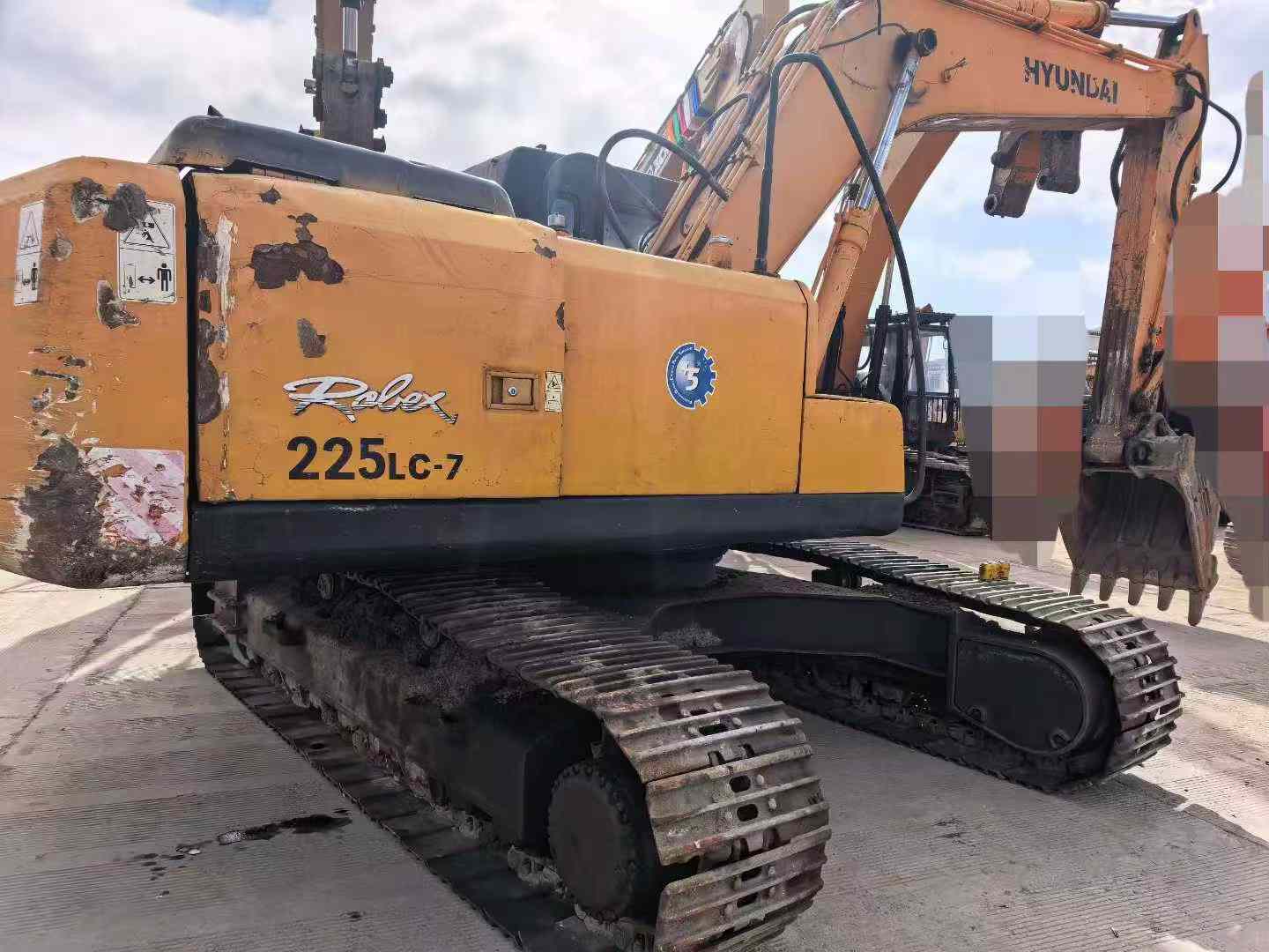 Used Hyundai R225-7 Excavator 2016 Model / 2