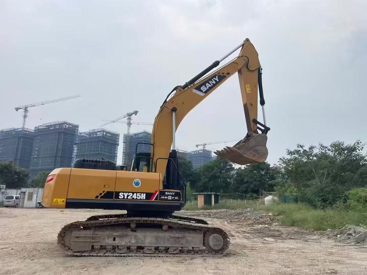 Buy Sany SY245H Used Excavator / 1