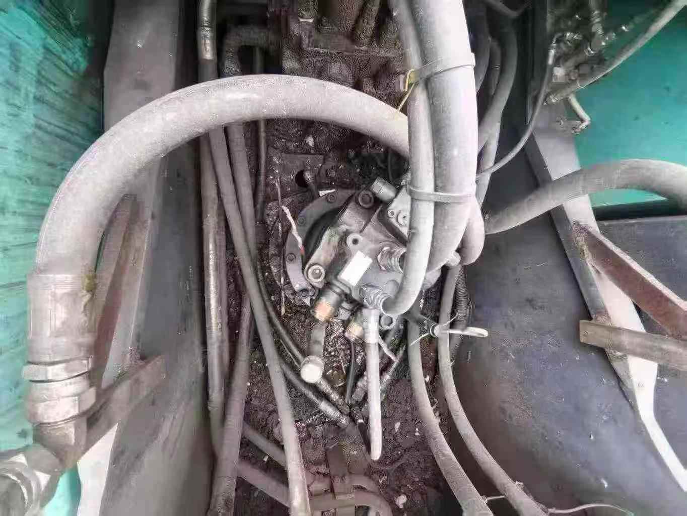 Used Kobelco SK200-8 Excavator 2014 Model / 2