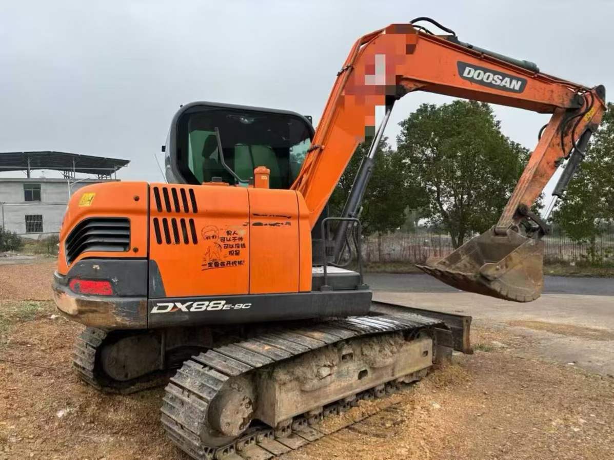 Used Doosan DX75 Excavator 2021 Model / 4