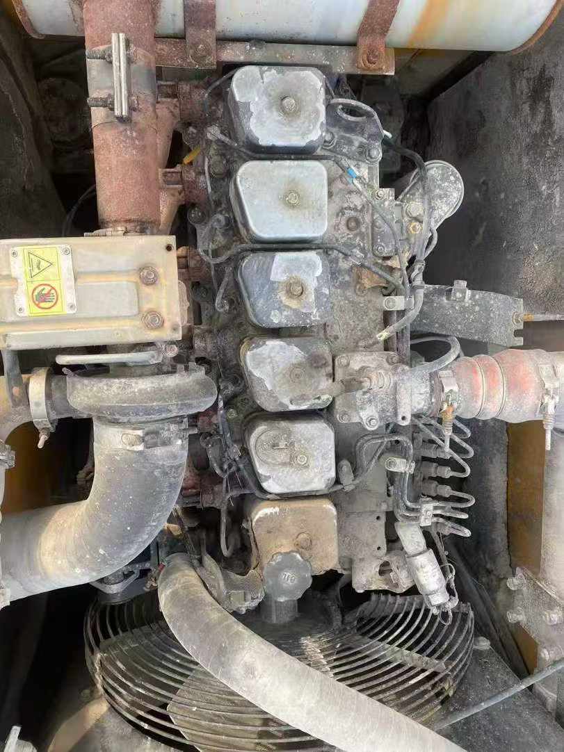 Used Hyundai R215-7 Excavator 2012 Model / 6