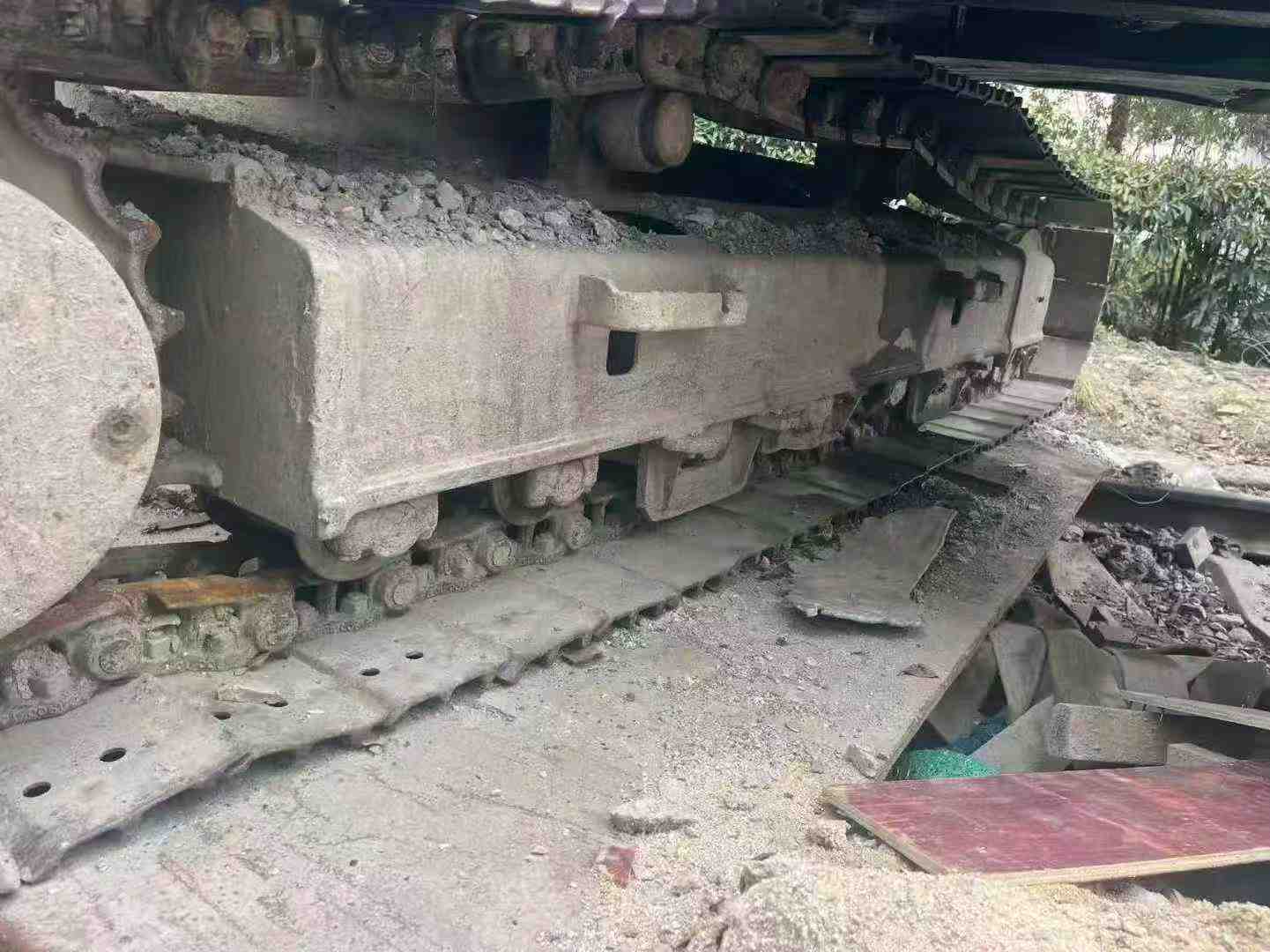 Used Kobelco SK200-6 Excavator 2016 Model / 4