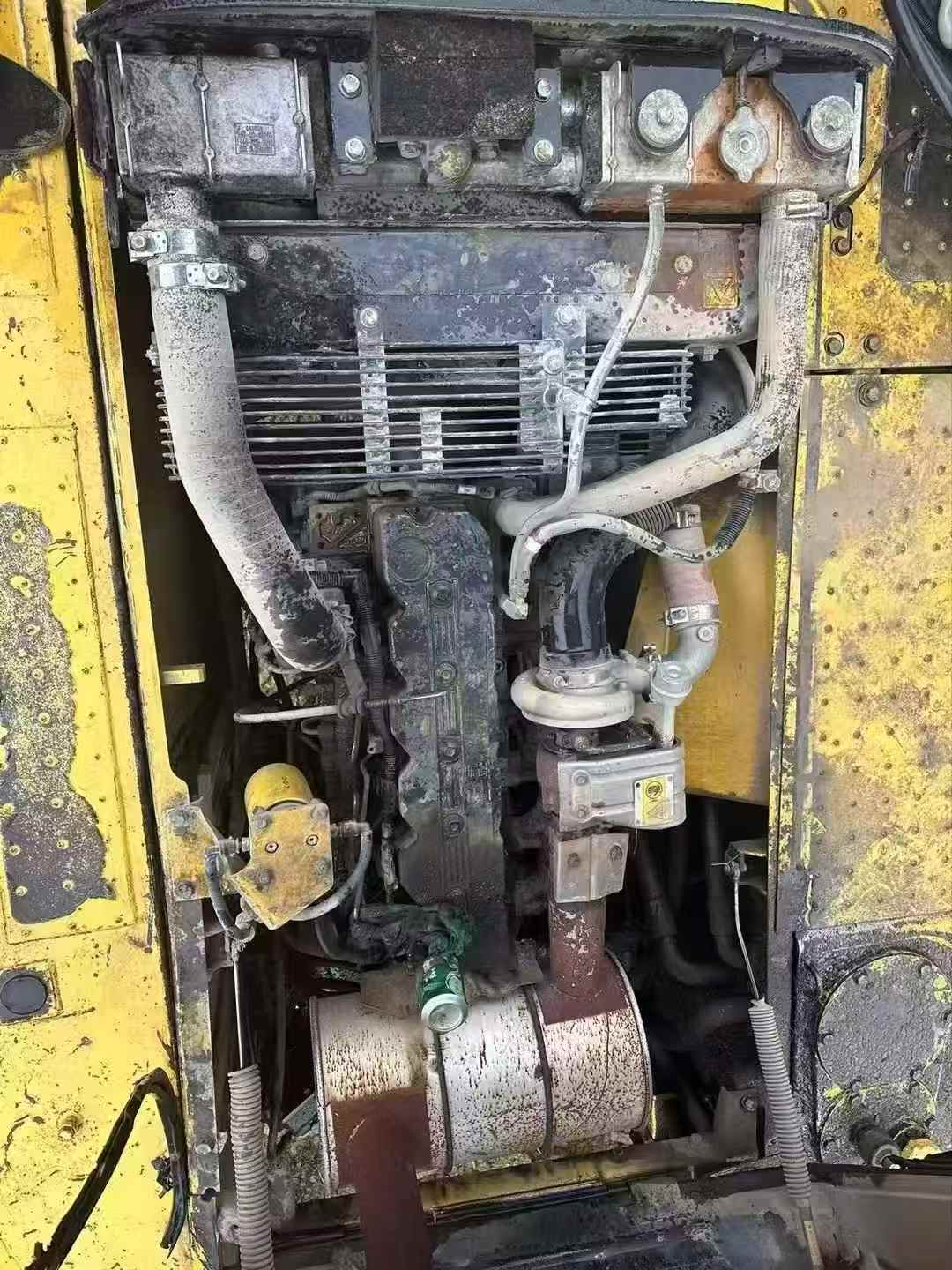 Used Komatsu PC210 Excavator 2013 Model / 5