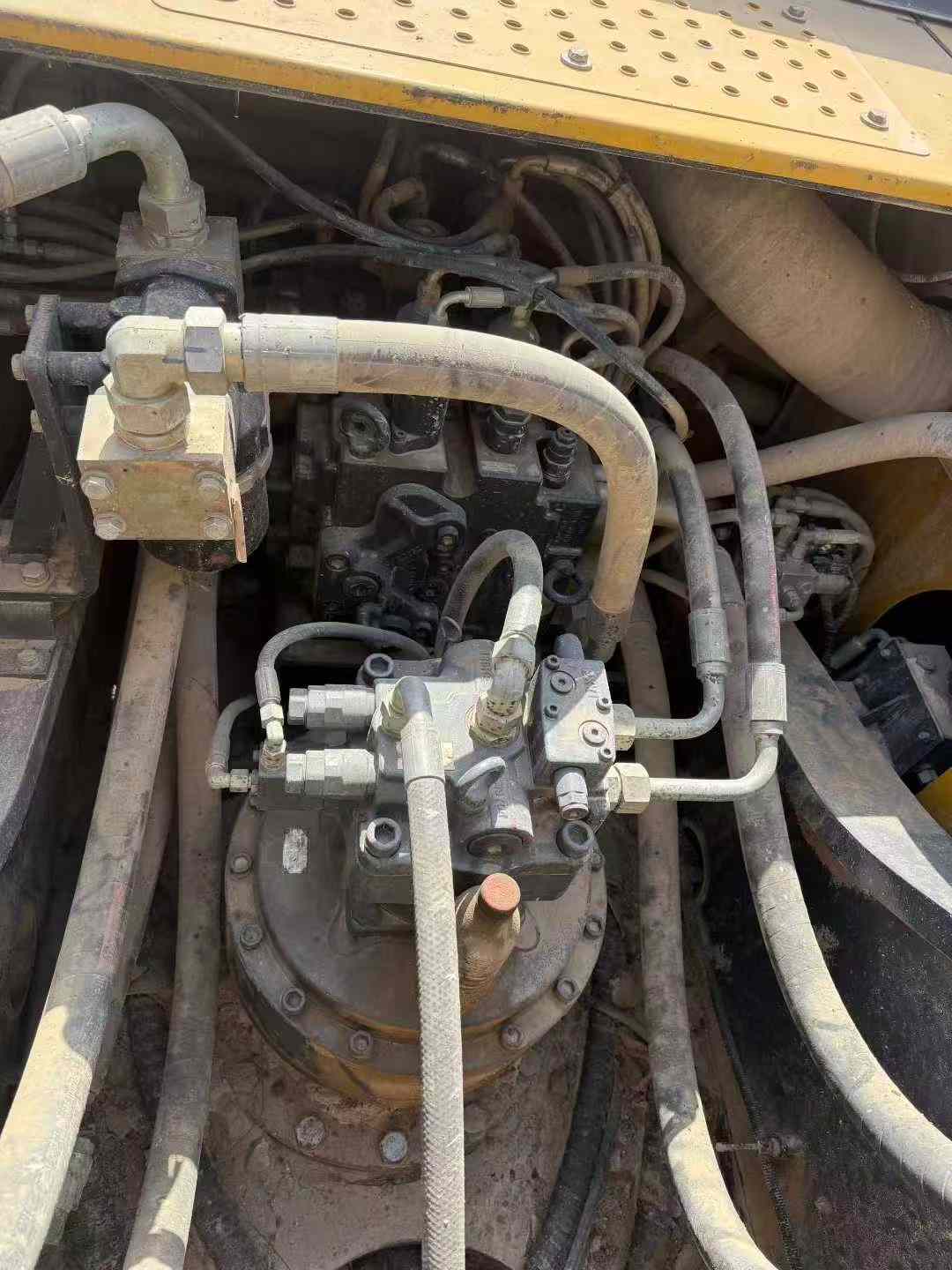 Used XCMG XE380K Excavator 2020 Model / 8