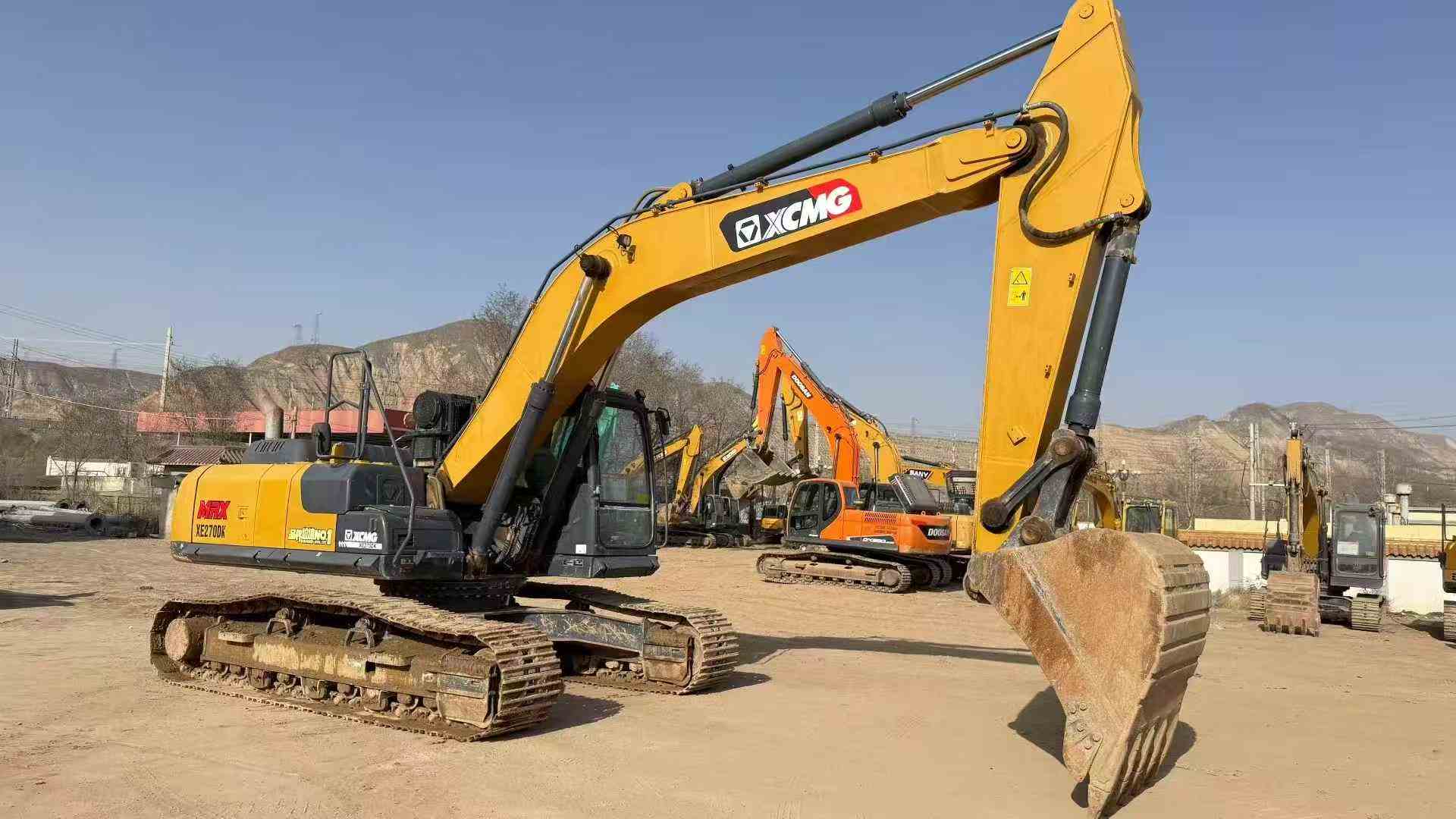 Used XCMG XE270DK Excavator 2022 Model / 2