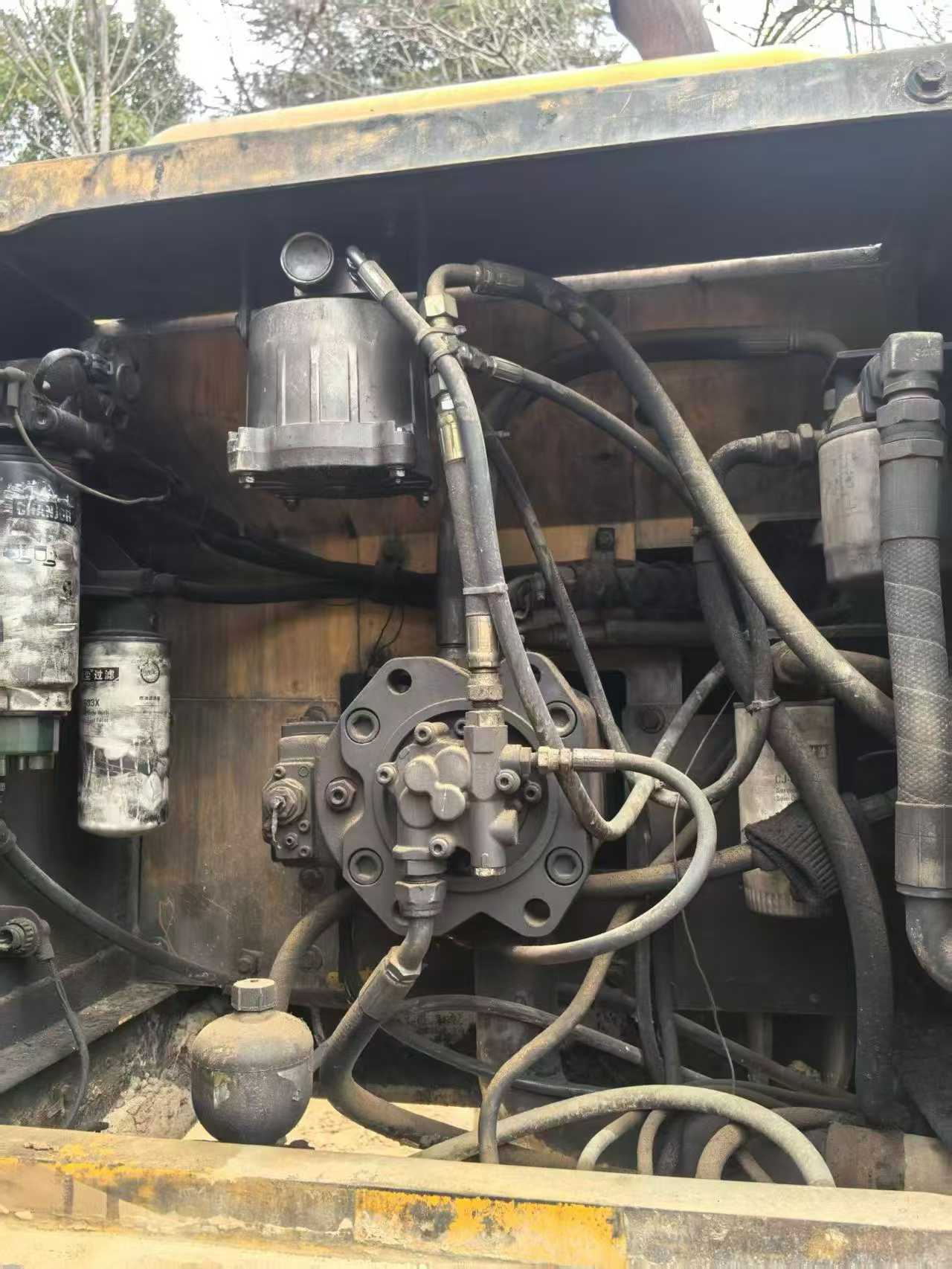 Used Volvo EC200 Excavator 2016 Model / 3