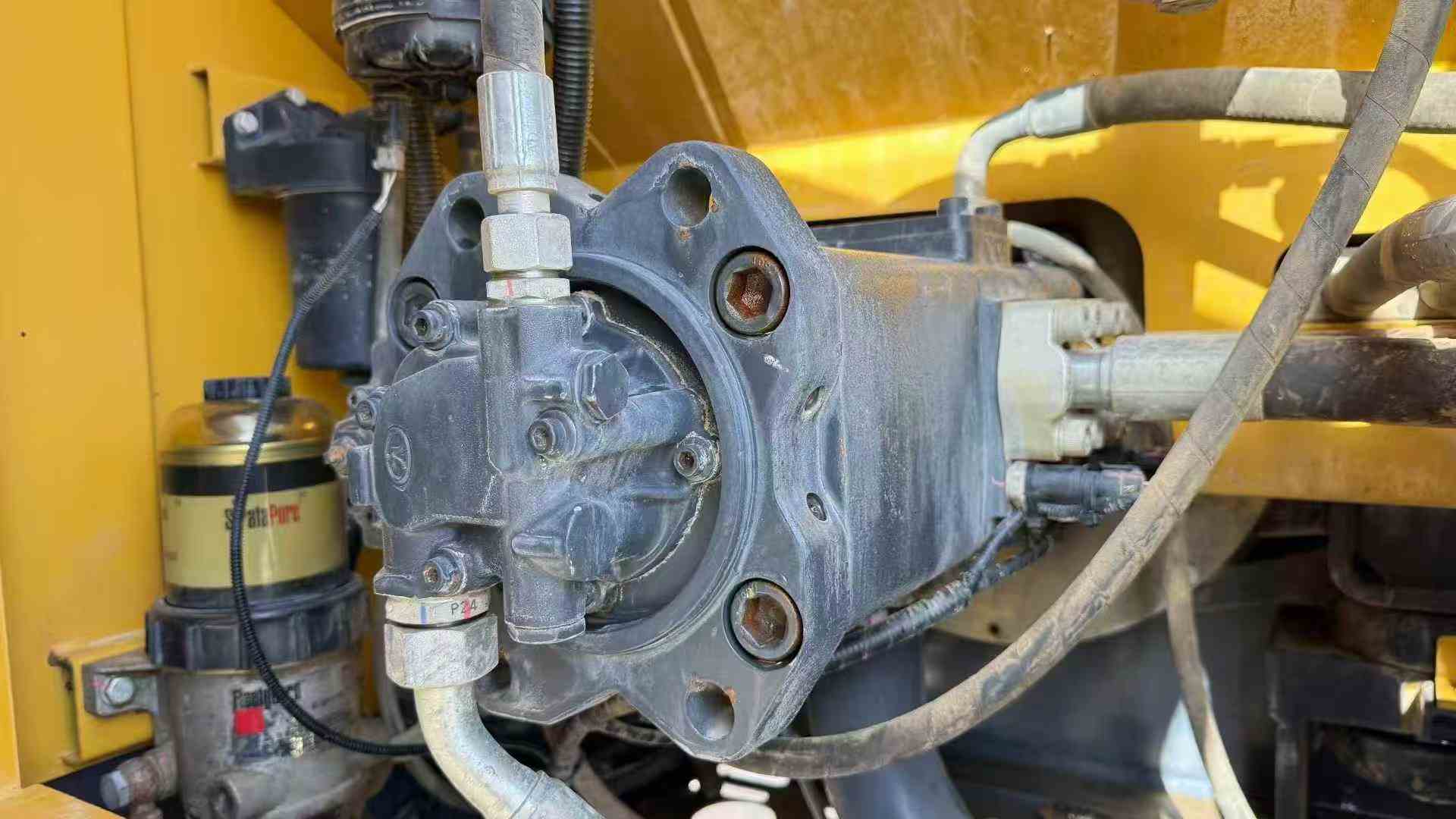 Used XCMG XE270DK Excavator 2022 Model / 8