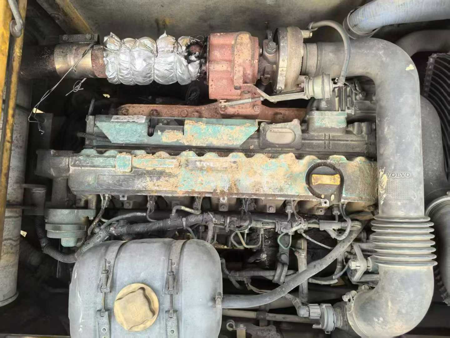 Used Volvo EC200 Excavator 2016 Model / 4