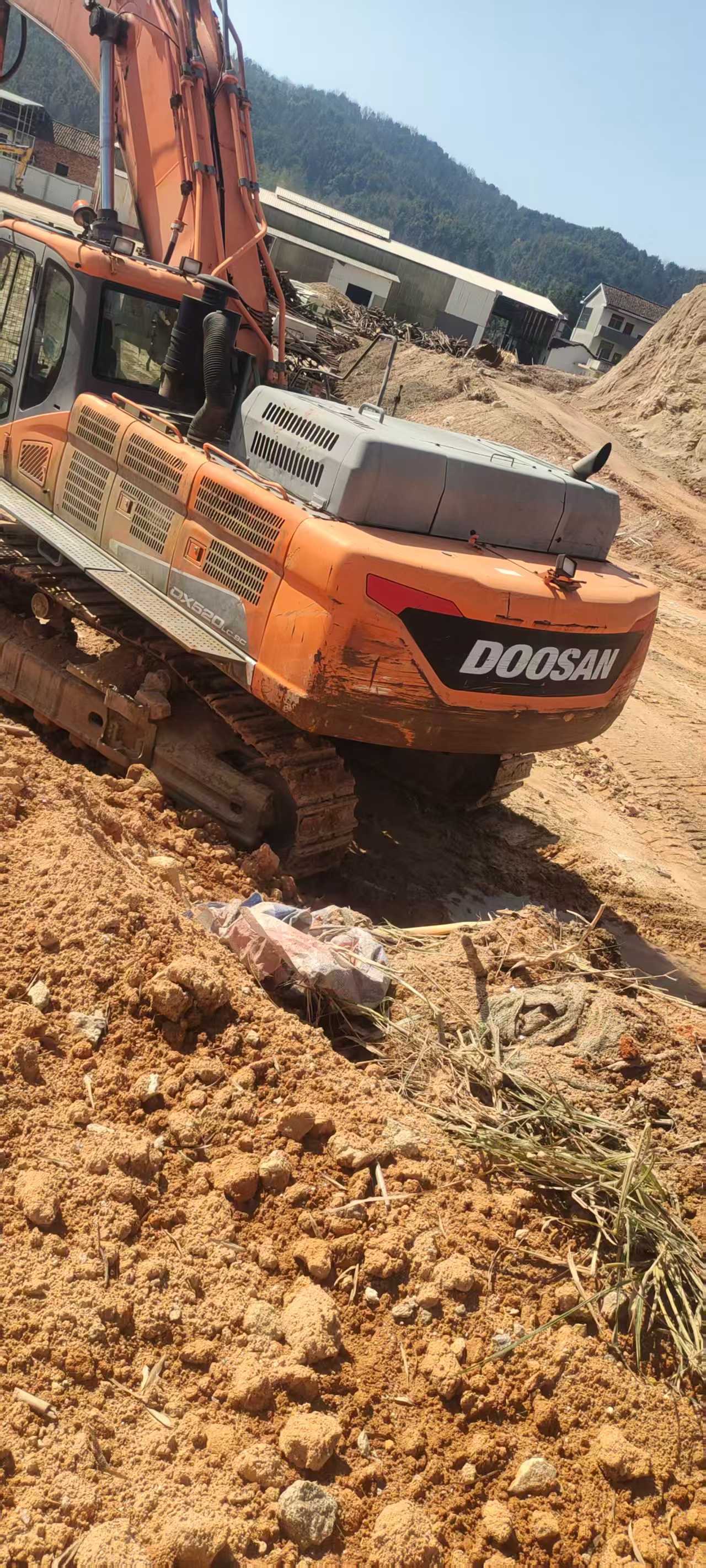 Used Doosan DX520LC Excavator 2018 Model / 4