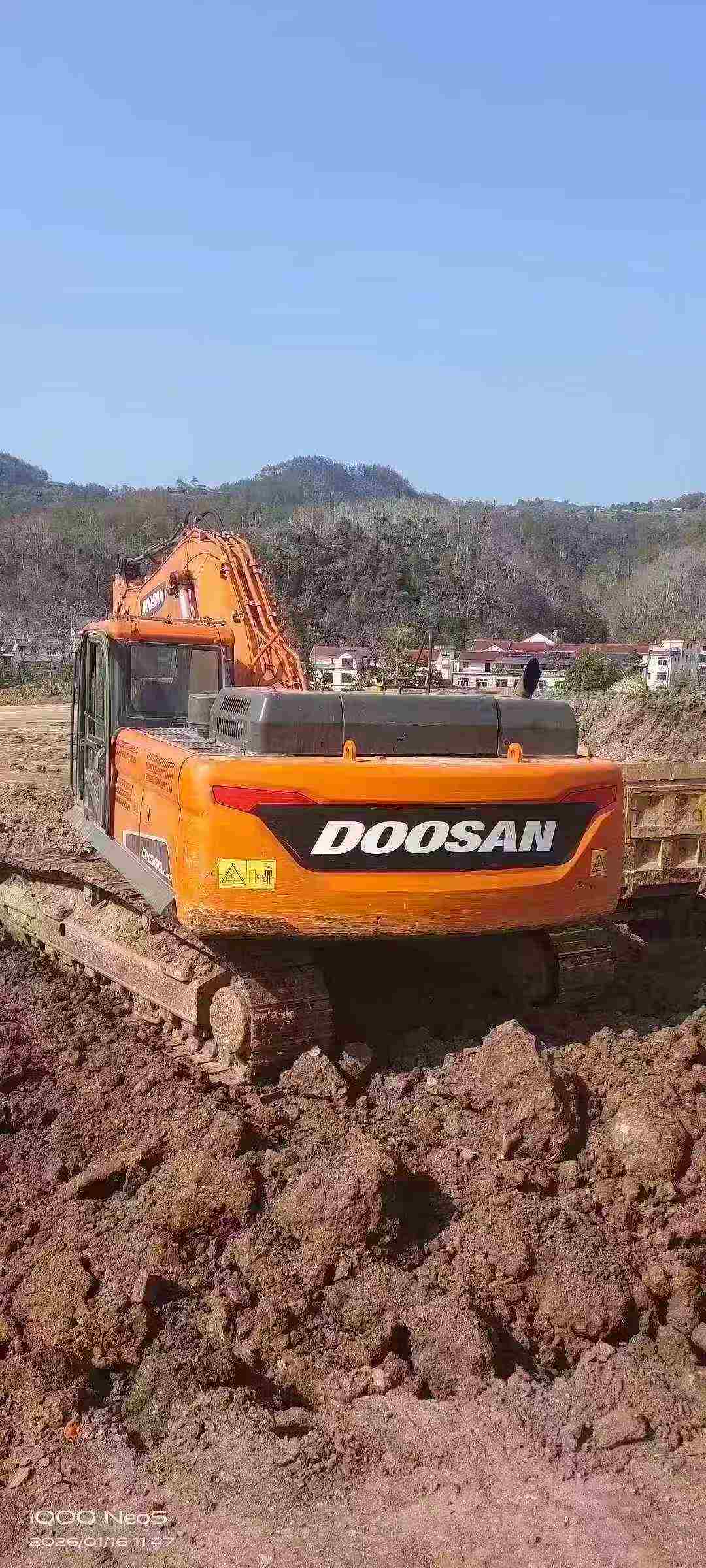 Used Doosan DX380LC-5 Excavator 2018 Model / 3