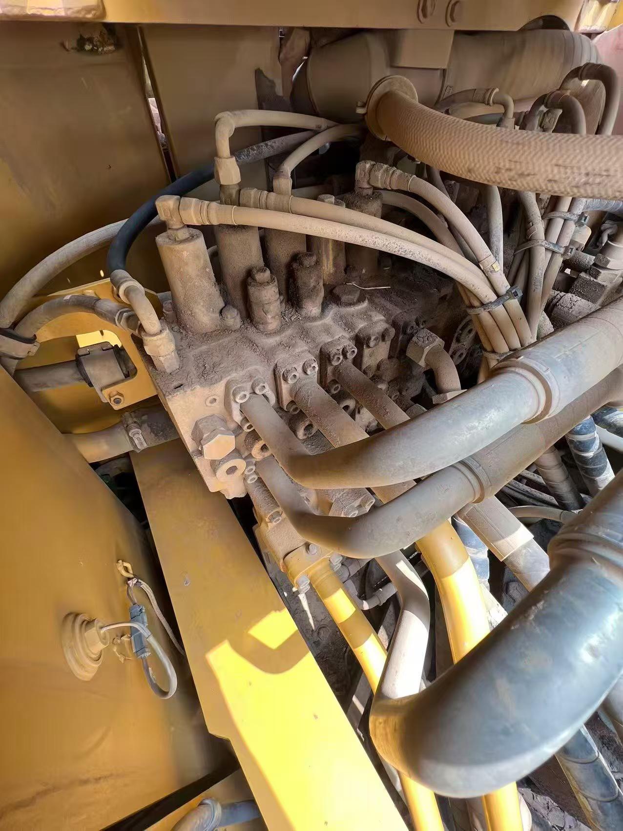 Used Caterpillar 326DL Excavator 2013 Model / 4