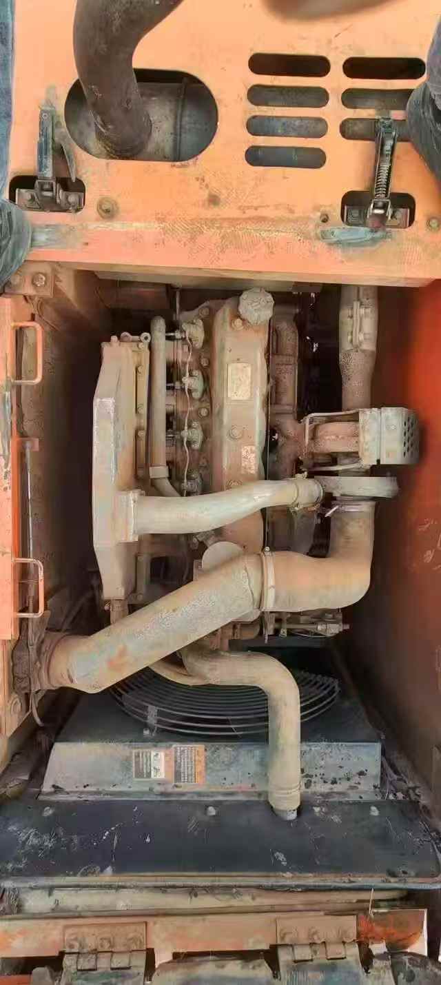 Used Doosan DH150 Excavator 2011 Model / 3