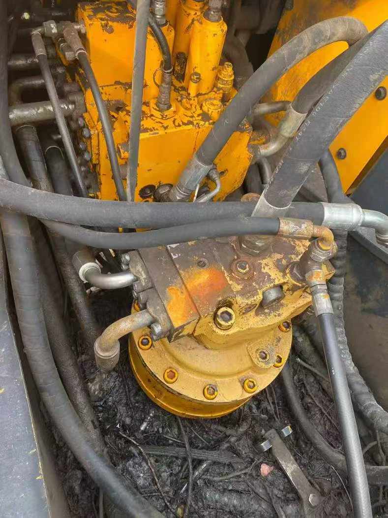 Used Hyundai R215-7 Excavator 2012 Model / 8