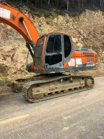 Buy Doosan DH215-7 Used Excavator / 3 Used Doosan DH215-7 Excavator 2017 Model / 3