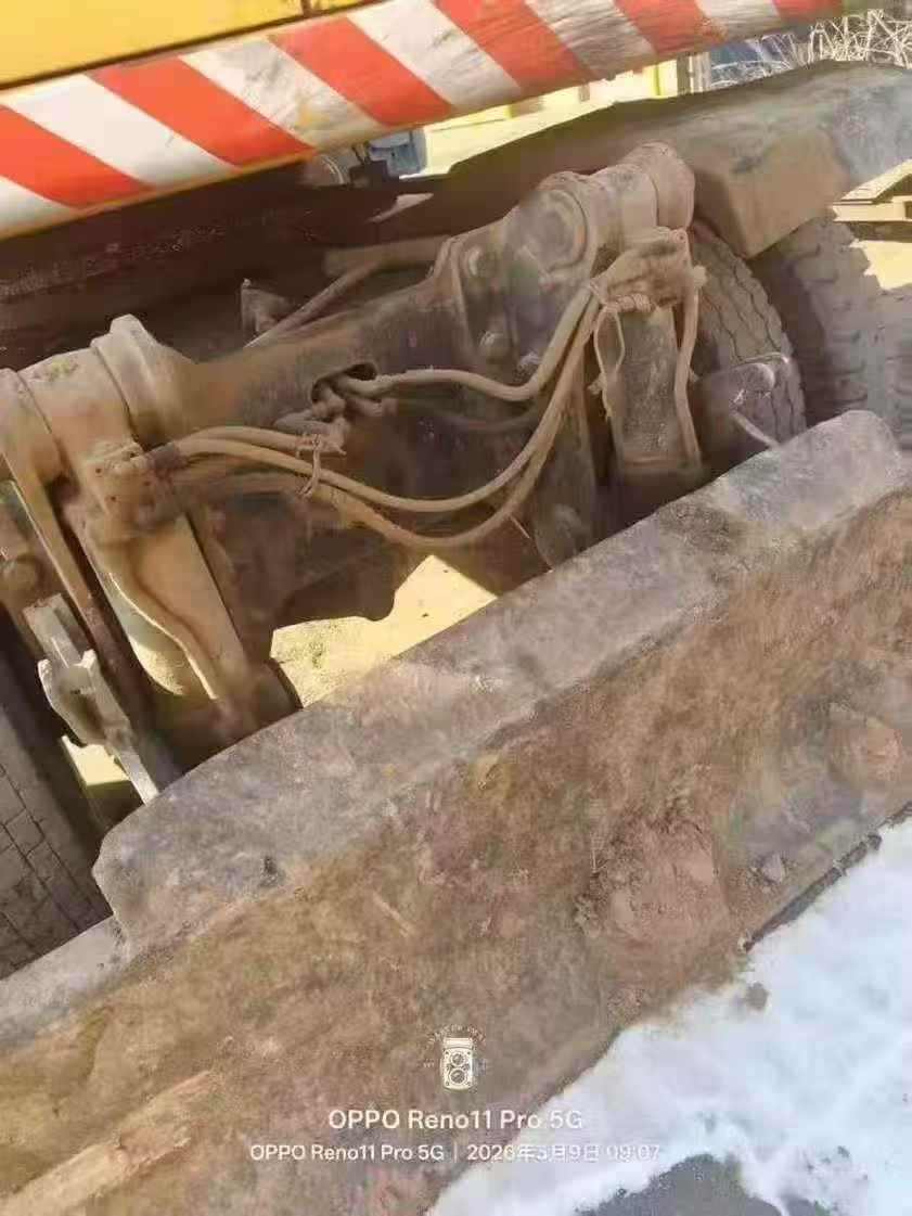 Used Hyundai R210W Excavator 2016 Model / 3