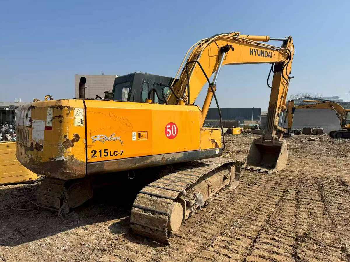 Used Hyundai R215-7 Excavator 2013 Model / 2