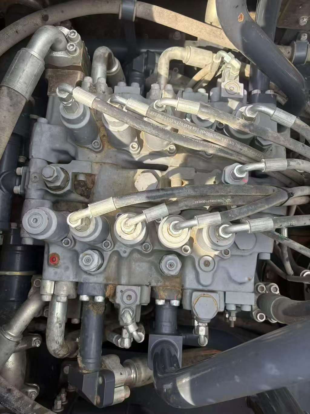 Used XCMG XE750D Excavator 2020 Model / 3