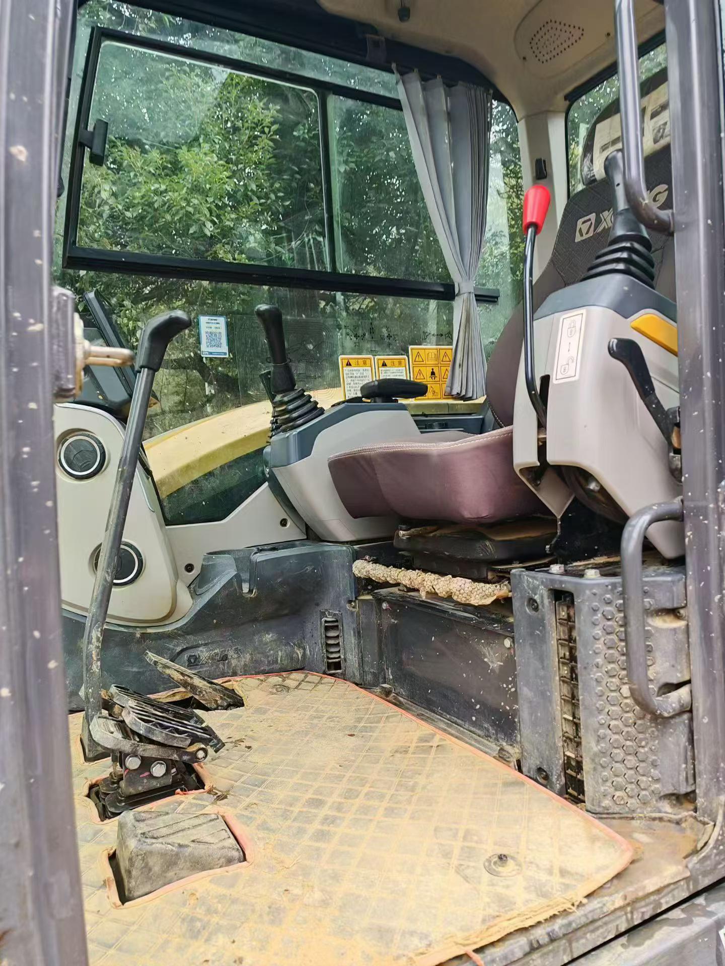 Used XCMG XE55D Excavator 2024 Model / 4