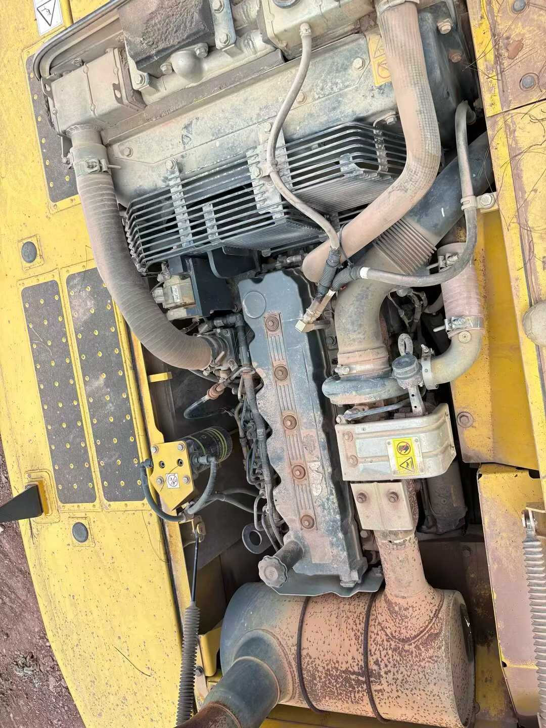 Used Komatsu PC220 Excavator 2019 Model / 5