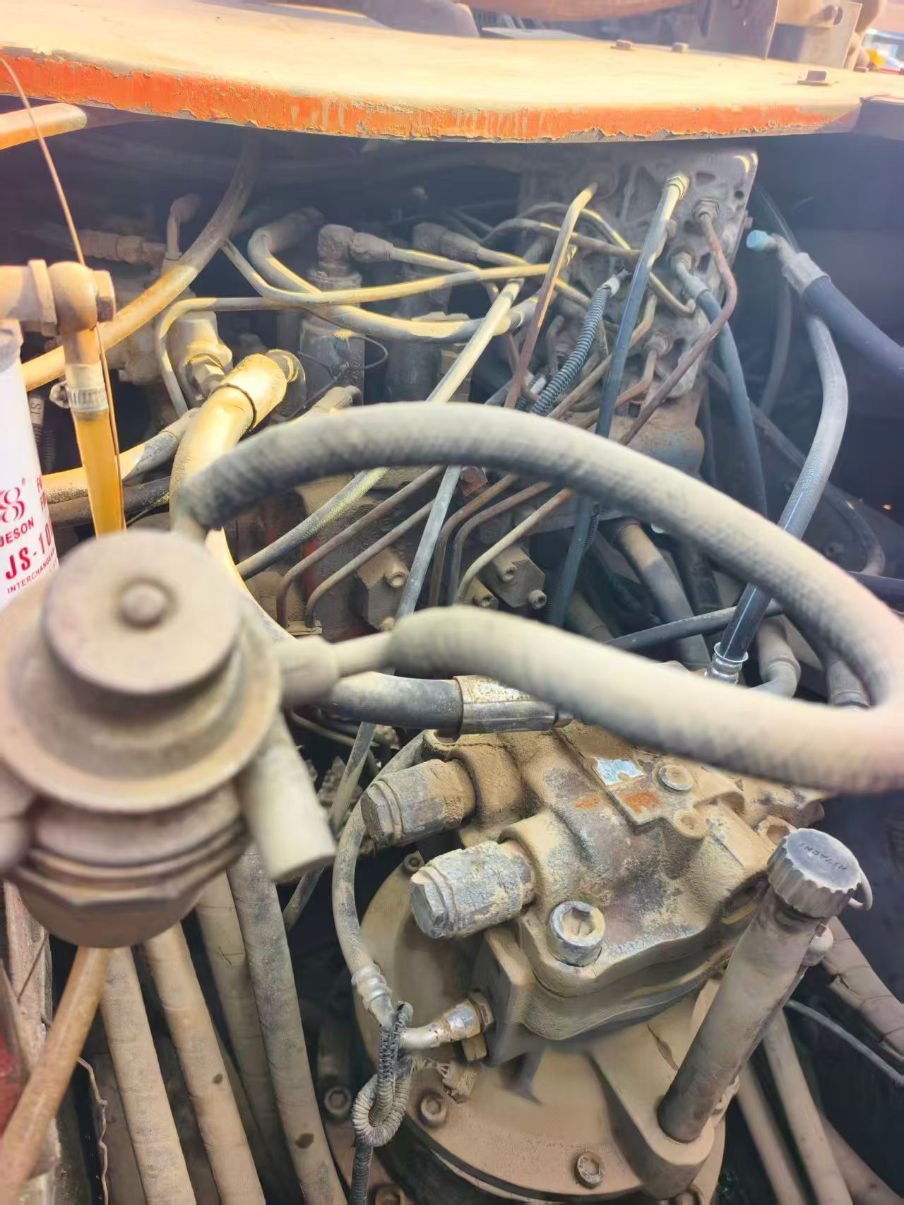 Used Hitachi ZX200-6 Excavator 2016 Model / 7